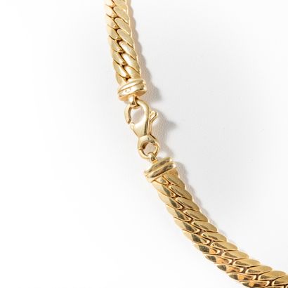 null Collier or maille "serpent" 

Poids: 33g - L: 43 cm