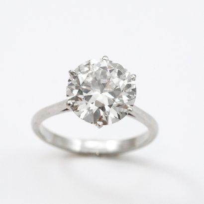 Bague solitaire diamant taille brillant 3.63...