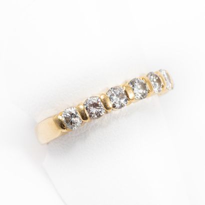 null Demi-alliance diamants taille brillant 0.50 carat environ, monture or 

Poids...