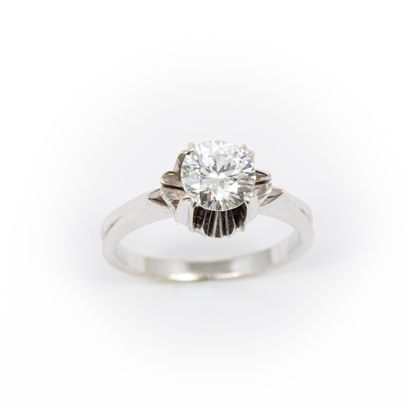 null Solitaire ring, brilliant cut diamonds 1.10 carat, I color, SI2 clarity, no...
