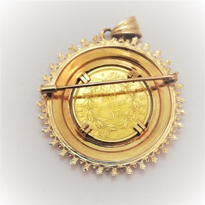null Broche pendentif serti d'une pièce de 20 fr Napoléon en or, monture or 

Poids...