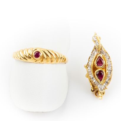 null Ring ruby, setting gold godronné Gross weight: 1.3 g - Finger: 53

 a gold,...