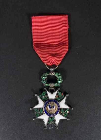 null Chevalier de la Légion d'Honneur star type IIIème République in silver. Gold...