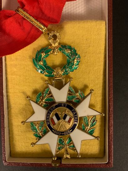 null Croix de Commandeur de l'Ordre de la Légion d'Honneur IIIème République. Dans...