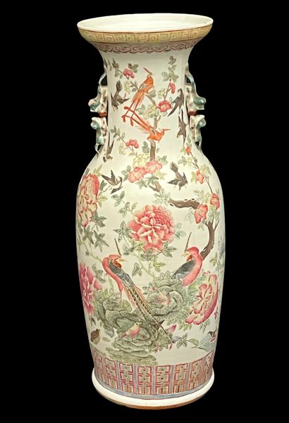  Important baluster vase porcelain of the...