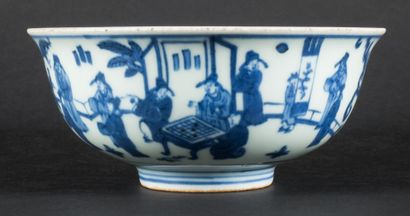 null A blue and white porcelain bowl, decorated with pavilions, terraces and gardens...