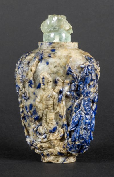 null Important lapis lazuli snuff bottle with immortals decoration

China, around...