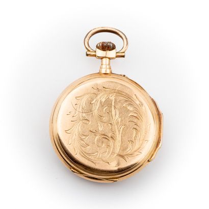 null Pocket watch, gold case with foliage and monogrammed decoration.

Gross weight:...