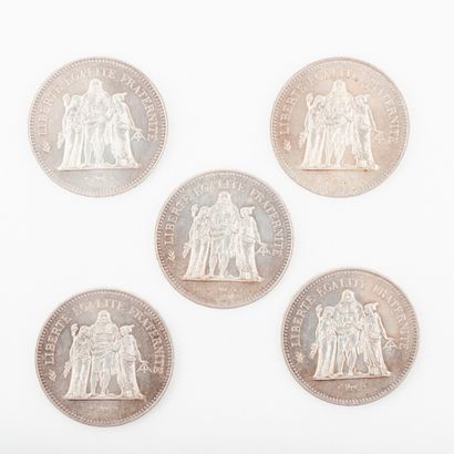 null Cinq pièces de 50 francs argent Hercule de 1974.

Poids : 50 g