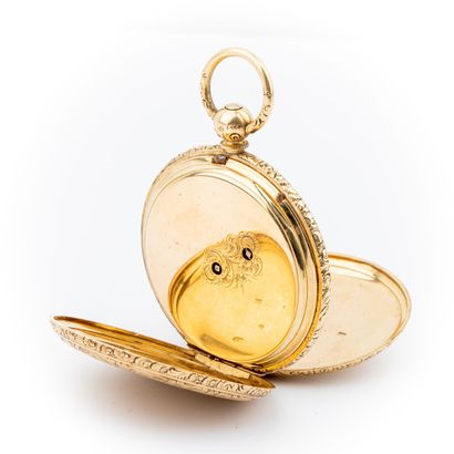 null Gold soap watch, case richly decorated with garlands of foliage and flowers,...