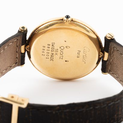 null CARTIER -Paris- Vendôme

Ladies' watch, 30 mm gold case, leather strap with...