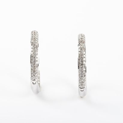 null Paire de créoles diamants taille brillant 2 x 1.30 carat environ, monture or...