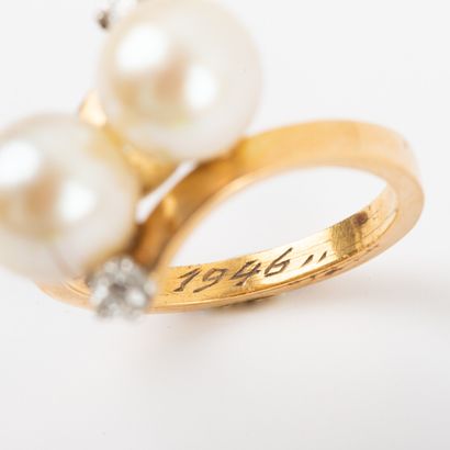 null Ring you and me cultured pearls diam: 8 mm approximately shouldered of old size...