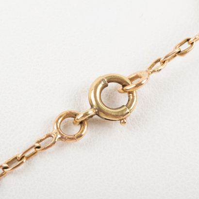 null 
Gold bracelet punctuated with openwork filigree balls.




Weight: 14.9 g -...