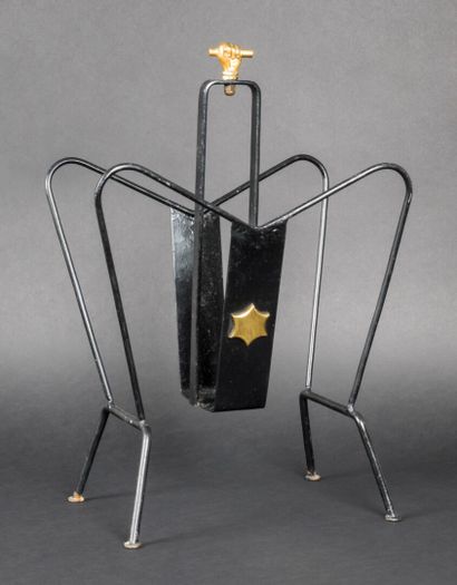 null Jacques ADNET (1900-1984).

Black lacquered wrought iron magazine rack with...