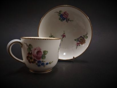 null Sevres



Bouillard goblet and saucer in soft porcelain with polychrome decoration...