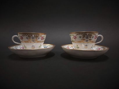 null Paris 



Two porcelain cups and their saucer with polychrome decoration of...