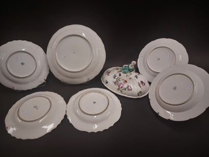 null Meissen, Vienna and Ludwigsburg



Porcelain set composed of a terrine cover...