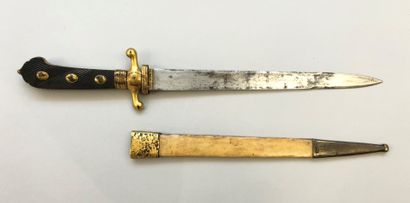null Nice vennery dagger 470mm long with 315mm blade. Flat back symmetrical blade...