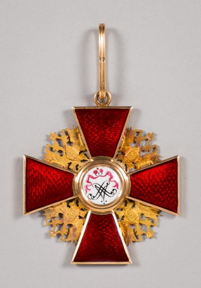  Ordre de St Alexandre Nevski, Prince de Novgorod (1220-1263) 
Insigne fabriqué par...