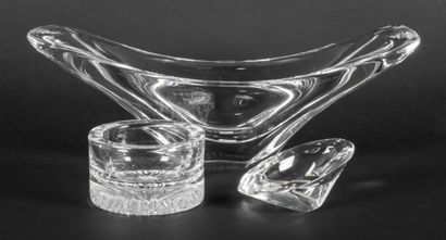 null DAUM FRANCE

Set including a cup (L: 38,5 cm) and a crystal ashtray (diam: 10,5...