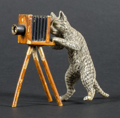null Bronze of Vienna

Cat with a camera

H : 7 cm