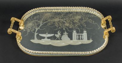 null Important glass tray engraved with a romantic scene in a park, gallery and handle...