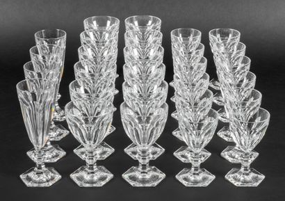 null BACCARAT, Harcourt model

Suite of 30 crystal glasses including 6 Champagne...