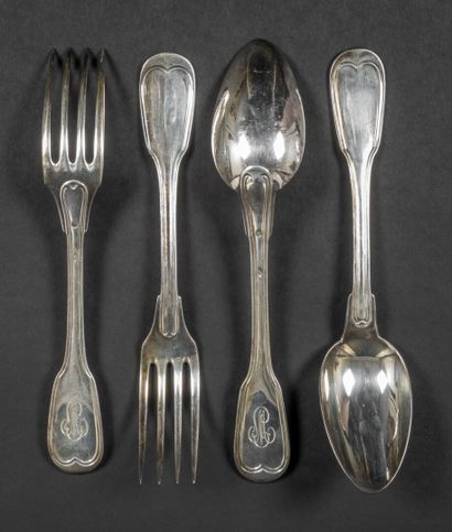 null Set of 12 spoons and 11 forks in silver net contour.

Minerva hallmark 

Goldsmith...