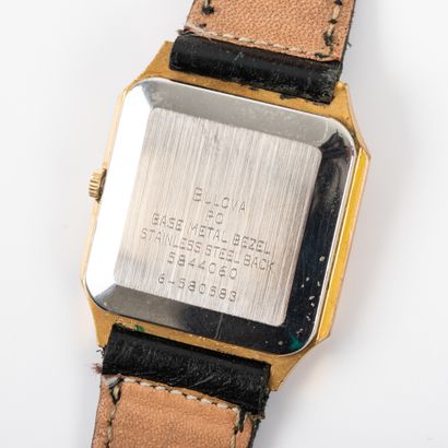 null 
BULOVA - longchamp




Men's watch, square case in gilded metal, mechanical...