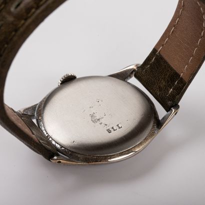 null 
BAUME & MERCIER 




Men's watch, 32mm steel case, mechanical movement 




Circa...