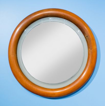 Large round mirror, with a circular strip...