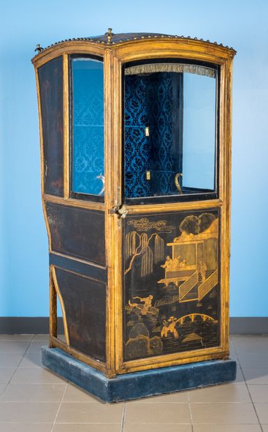 null 
Molded and gilded wood chair, decorated with wood panels painted in imitation...