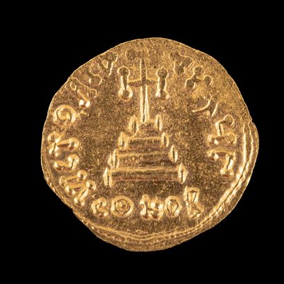 null CONSTANS II Solidus gold

A/ On a frontal bust - R / Constantinople Potentate...
