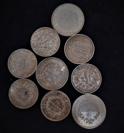 null Lot of 6 coins of 10 francs and 3 coins of 50 francs, silver.

Weight : 240,1...