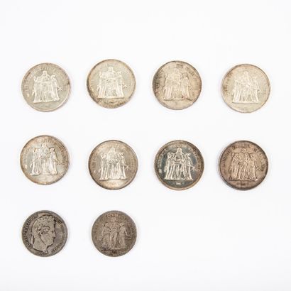 null Lot de pièces argent : 8 pièces de 50 francs , et 2 pieces de 5 francs

Poids...