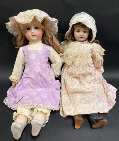 Deux poupées JUMEAU, période SFBJ 
- Corps...