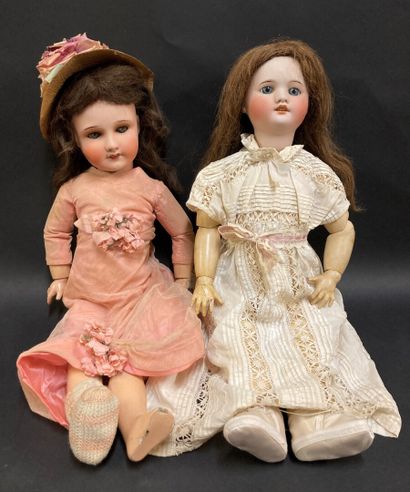 Lot de deux poupées françaises, SFBJ. 
-...