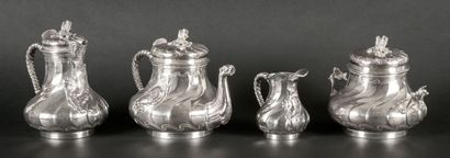 null Silver coffee service, twisted ribs, with shell decoration, coat of arms.

It...