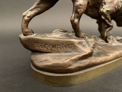 null Prosper LECOURTIER (1855-1924)

Setter at a standstill

Bronze subject signed

H...