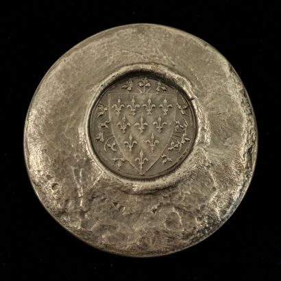 null Seal of Philip IV the Fair

Silver medal dated 1968 and numbered 31/300

Weight...