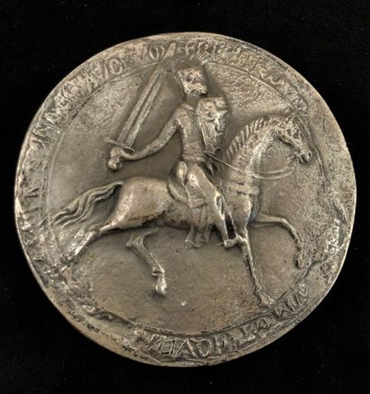 null Silver medal decorated with a Richard (?) sovereign

Medal dated 1970 and numbered...