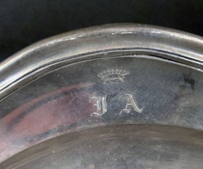 null Round dish, filets model, in silver. 

Minerve mark.

M.O : A. RENAUD

Diameter...