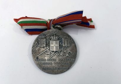 null Belle médaille Italienne non officielle, module rond en argent, seulement attribuée...
