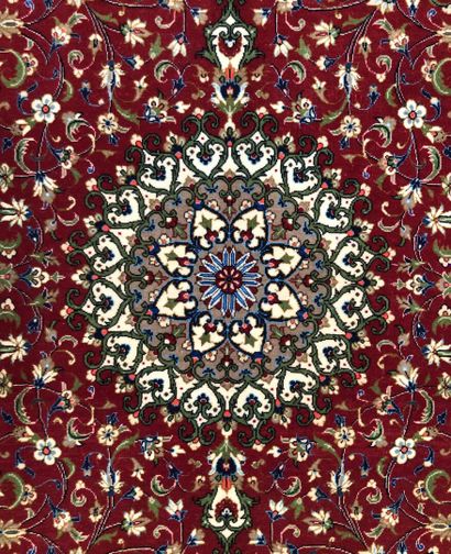 null Tapis d'Iran - Origine Ghoum

Velours : laine. Chaînes : coton

175 x 110 cm...