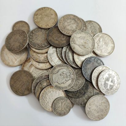 null Important lot de pièces argent et divers :

dont 2 pièces de 50 francs, 4 pièces...