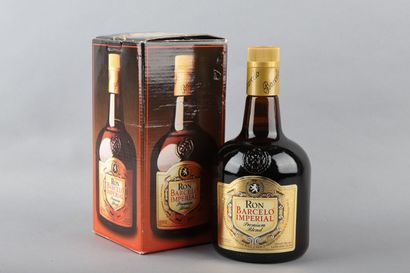 null 1	 bouteille 	RHUM 	"Barcelo Imperial", 			 (République dominicaine) 
