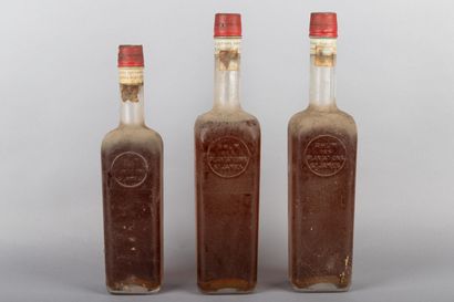 null 3	bouteilles 	RHUM 	"Les Plantations", 	 Saint-James 		 (Sans étiquette, 2 bouteilles...