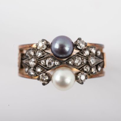null Ring, cultured pearls 5.5mm, old and rose cut diamonds, 18K gold and silver...