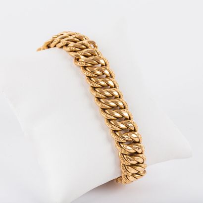 English mesh bracelet 18K gold
Weight: 27...